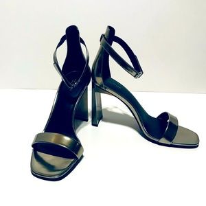 Via Spiga Faxon Silver Ankle Strap Sandal Heels 9M